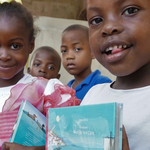 Haïtiaans Bijbelgenootschap geeft Bijbels