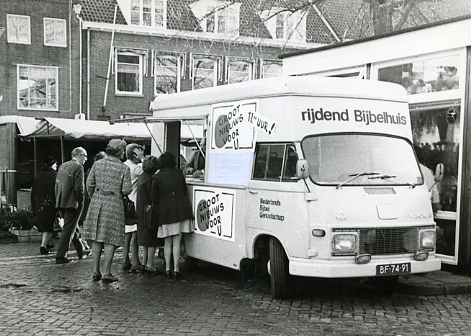 Rijdende Bijbelbus in Nederland