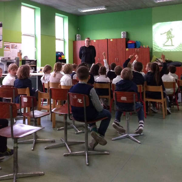 Bijeenkomst voor kinderen van het Pools Bijbelgenootschap
