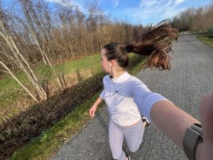 Romy Kersten tijdens hardlopen